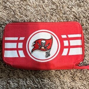 Tampa Bay Buccaneers Red Wallet